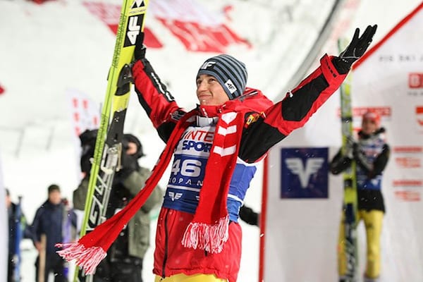 Kamil Stoch ze świetnymi skokami na treningach. „To dla nas miłe zaskoczenie”