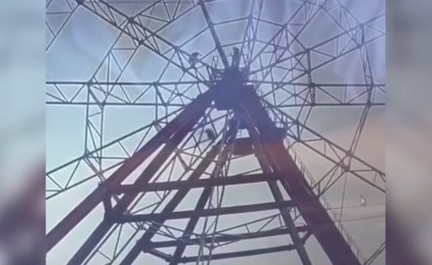 Rosja: Chciał mieć selfie na uszkodzonym diabelskim młynie. Teraz walczy o życie