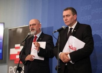 Wiceprezes Polskiej Fundacji Narodowej zrezygnował!