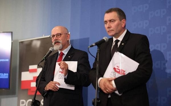 Wiceprezes Polskiej Fundacji Narodowej zrezygnował!