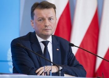 Szykują się kolejne zmiany w rządzie? Na celowniku minister obrony narodowej!