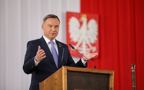 Protesty nic nie zmieniły. Prezydent Andrzej Duda podpisał ustawy sądowe!
