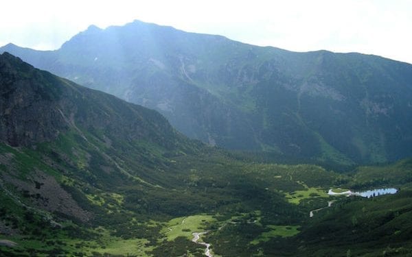 Trwa usuwanie skutków nawałnic w Tatrach. Jeden szlak zostanie otwarty dopiero w przyszłym roku