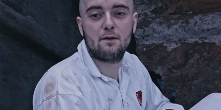 Bedoes przeprasza fanów. „Powodem jest moja kondycja psychiczna”