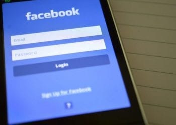 Facebook usunął post z Deklaracją Niepodległości USA. Uznał ją za „hejterską i rasistowską”