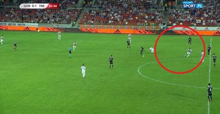 LE: nieprawdopodobna sytuacja w meczu Górnika Zabrze. Sędzia odgwizdał kuriozalnego spalonego!