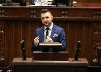 Awantura na spotkaniu z Patrykiem Jakim. Kandydat na prezydenta stolicy nie wytrzymał. „Bezczelne chamy” [WIDEO]