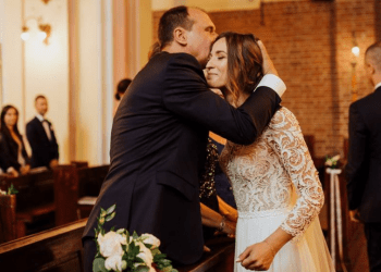 Paweł Kukiz wydał za mąż najstarszą córkę. Pokazał zdjęcia z uroczystości [FOTO]