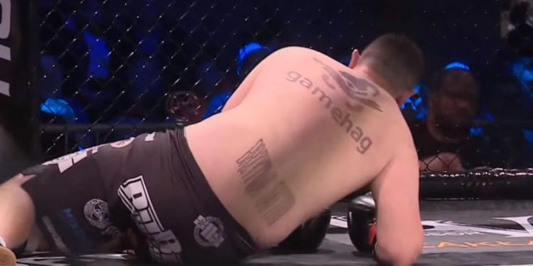 Daniel Magical wystąpił podczas gali MMA. Imprezy, które pokazuje na swoich streamach, dały mu się we znaki podczas pojedynku [WIDEO]