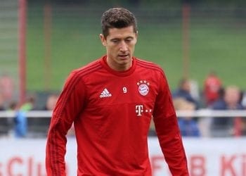 Real sprowadzi Lewandowskiego jeśli straci Ronaldo? Polak ma tylko jednego konkurenta!