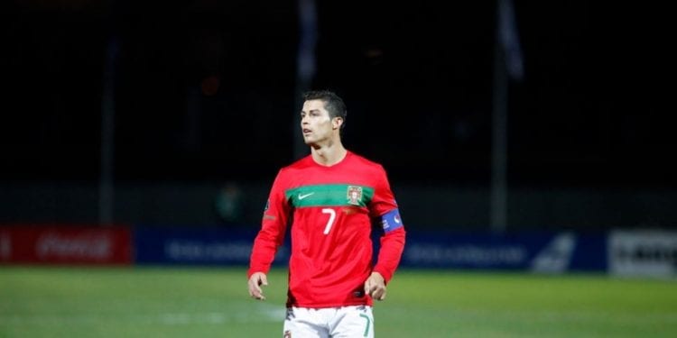 Zdjęcie Cristiano Ronaldo z meczu Portugalia-Urugwaj podbija sieć. „Co to miało być?” [FOTO]