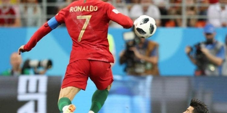 „Marca” żegna Cristiano Ronaldo w niesamowity sposób. Na okładce umieszczono jego 451 bramek dla Realu! [FOTO]