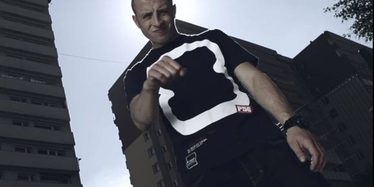 Raper TPS apeluje o wsparcie dla Bonusa RPK i namawia, by zmienić władzę. „Działajmy zanim będziemy żałować”