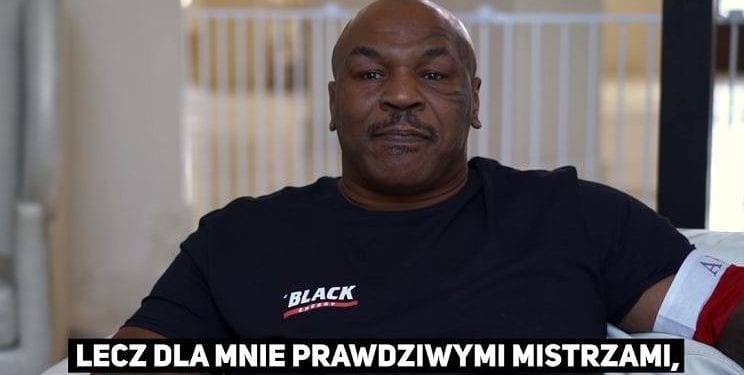 Polski dziennikarz ostro skomentował występ Tysona z opaską AK na ramieniu. „Kompletnie spłukany wrak”