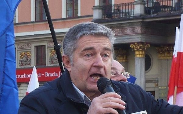 Zaskakujące słowa Frasyniuka o zatrzymujących go policjantach. „Szczerze im współczuję”