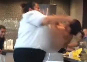 Brutalna bijatyka kobiet w McDonald’s. Poszło o darmowy napój? [WIDEO]