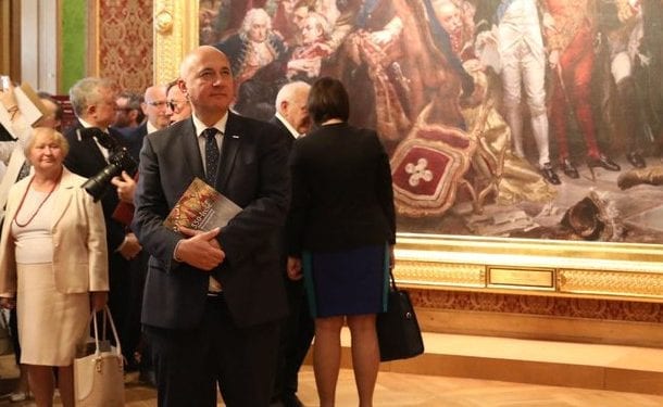 Joachim Brudziński kpi na Twitterze: „Właśnie dowiedziałem się,że mam kochankę”