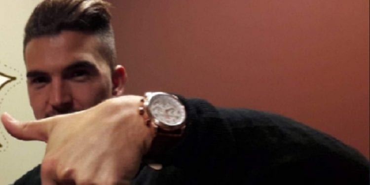 Carlitos pokazywał odwróconą „eLkę”? Piłkarz twierdzi, że to fotomontaż