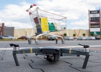 Eksperci: Zakupy z drona na razie tylko dla biznesu. Zwykły konsument jeszcze długo poczeka