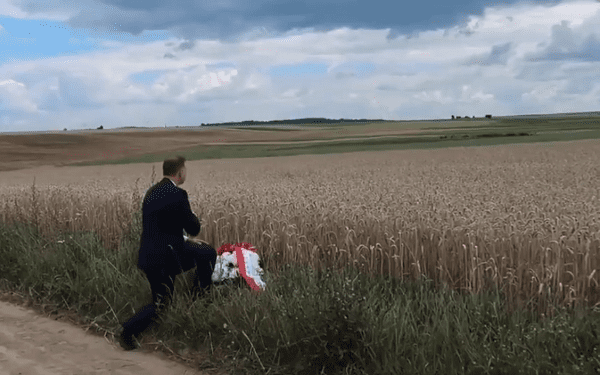 Andrzej Duda uczcił pamięć ofiar rzezi wołyńskiej. „To była zwykła czystka etniczna”