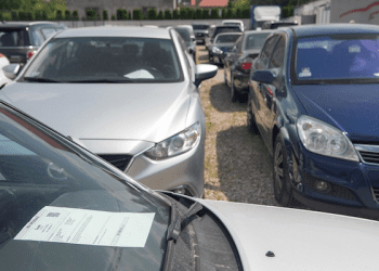 Giełdy liczyły na większe zyski. Tymczasem zakaz handlu w niedziele nie pomógł