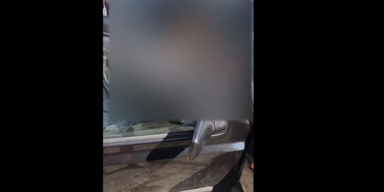 Mężczyzna zatrzymał pijanego kierowcę. Miał 2 promile i był wściekły! „Dzwoń k***a, bo chcę do chałupy” [WIDEO]