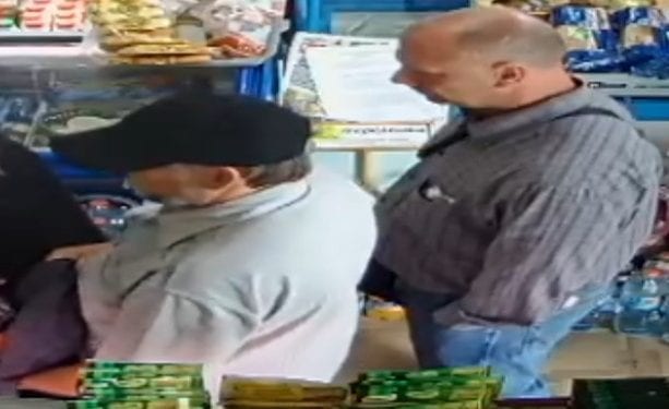 Lubelskie: Tak działają kieszonkowcy. Policja publikuje nagranie z monitoringu i apeluje o pomoc [WIDEO]