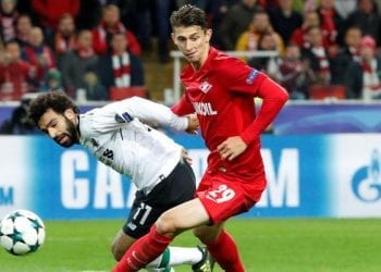 Ilja Kutiepow, rosyjski piłkarz pokazał stopę po meczu z Chorwacją. Przez większość meczu grał z kontuzją [FOTO]