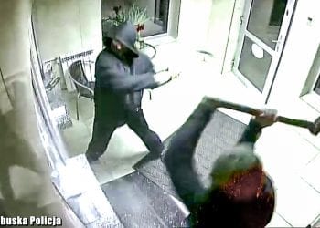 Napadli na kantor w Żarach. Policja publikuje wstrząsające nagranie [FOTO+WIDEO]