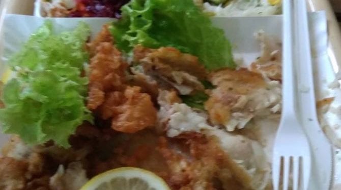 Kobieta wybrała się na obiad do baru w Ustce. Teraz ostrzega wszystkich! „Szef kuchni nie uwzględnił mojej skargi”