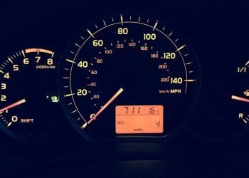 Cofnęli licznik o 100 tys. kilometrów! Wpadli przez przypadek