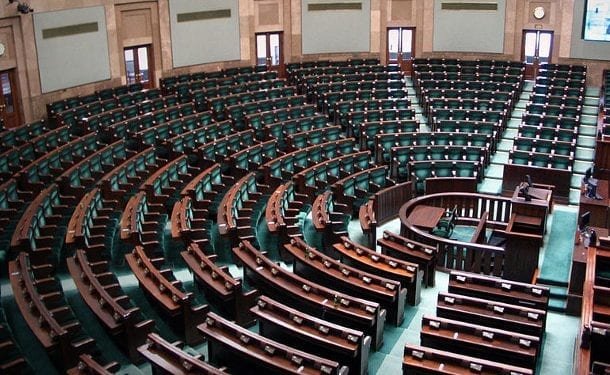 Sondaż dla „Wiadomości” TVP. PiS na czele. W Sejmie też Nowoczesna