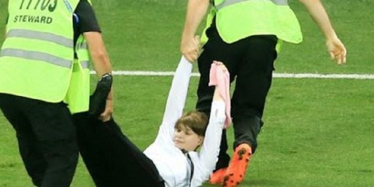 Kobiety i mężczyzna, którzy przerwali finał MŚ już zostali skazani! Trafią za kratki