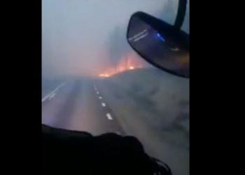 Tak wygląda pożar, z którym będą musieli zmierzyć się polscy strażacy. Czeka ich trudne zadanie [WIDEO]