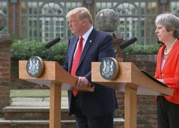 Donald Trump o CNN: „To fake news. Nie odpowiadam na pytania CNN” [WIDEO]