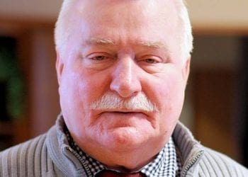 Lech Wałęsa informuje, że jedzie do Warszawy pod Sąd Najwyższy. Zabierze ze sobą broń?