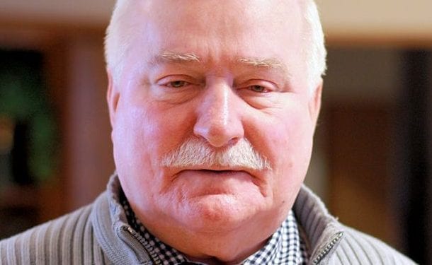 Lech Wałęsa informuje, że jedzie do Warszawy pod Sąd Najwyższy. Zabierze ze sobą broń?