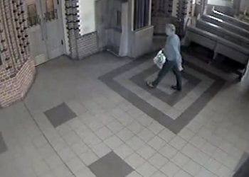Katowice: Włamał się do budynków parafii. Nagrały go kamery [WIDEO]