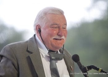 Lech Wałęsa nazwał 500 plus „ochłapem”. Odpowiedziała mu minister Rafalska
