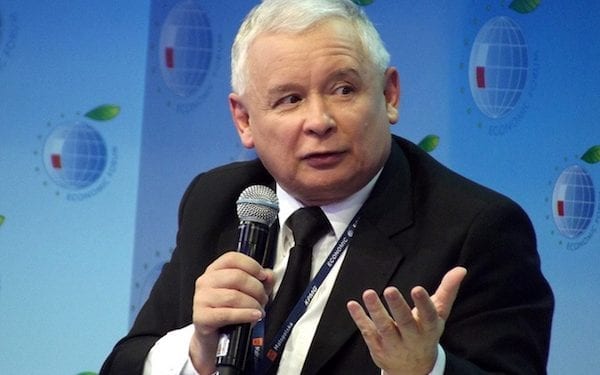 Samodzielne rządy PiS, Biedroń w Sejmie, Nowoczesna poniżej progu. Najnowszy sondaż zwiastuje rewolucję w opozycji?