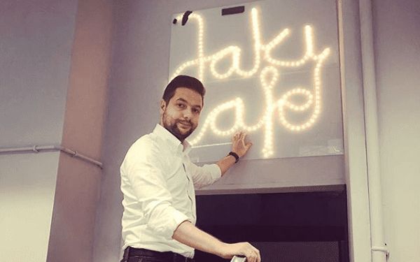 Patryk Jaki otwiera kawiarnię w Warszawie. Nietypowy pomysł kandydata na prezydenta stolicy [FOTO]