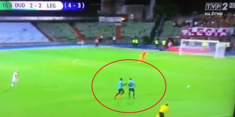 Internauci komentują akcję zawodników z Luksemburga i szydzą z Legii. „Legia z nimi odpadła” [WIDEO]