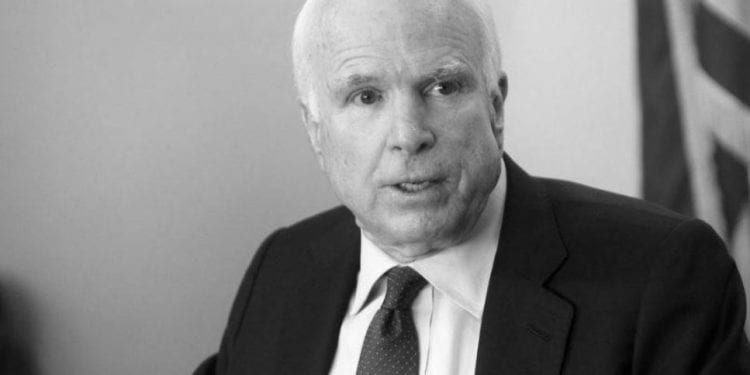 Morawiecki i Duda pożegnali senatora McCaina. Poruszający wpis polskiego prezydenta. „Zawsze będę pamiętał naszą rozmowę”