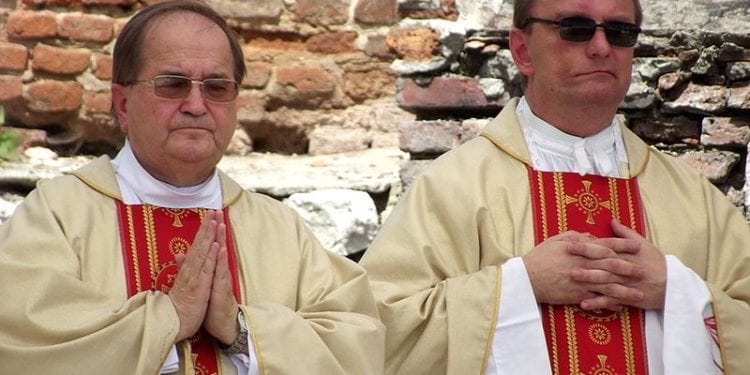 Stanisław Gawłowski twierdzi, że za jego aresztowaniem stoi ojciec Rydzyk. Jest odpowiedź duchownego