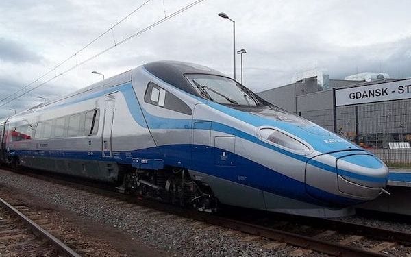 Będzie internet w Pendolino. PKP informuje o terminie i kosztach instalacji