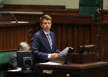 Kolejna wpadka Ryszarda Petru. Chciał uderzyć w PiS, pomylił wyrażenia. „Jaka godzina?”