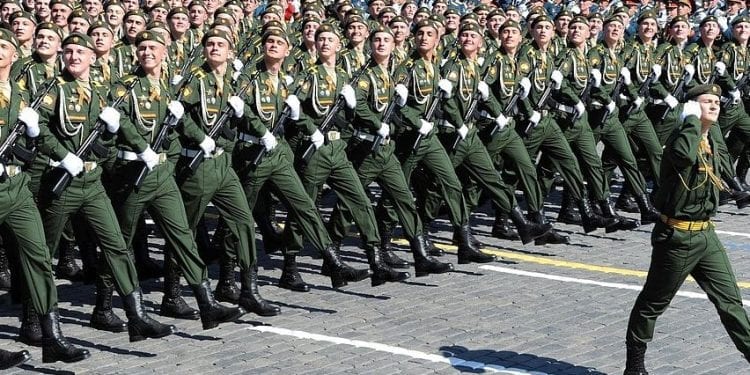 Rosjanie przeprowadzą największe manewry wojskowe od niemal 40 lat! Jest się czego obawiać?