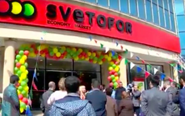 Rosyjska sieć sklepów miała przyciągać niskimi cenami. Co z ekspansją do Polski?