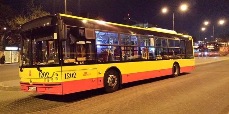 Kierowca autobusu do pasażera: „Goń się. Ja tu jestem panem. Cmoknij mnie w pompę bezmózgowcu”