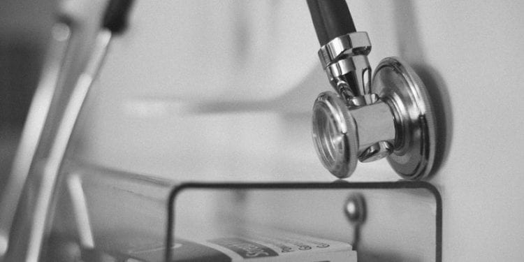 Masz powiększone węzły chłonne? Lekarz tłumaczy, co może ci dolegać